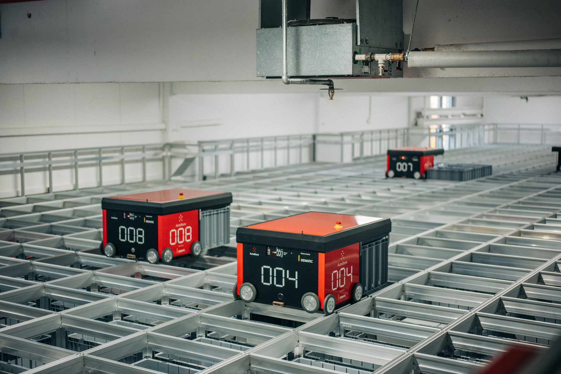 Ausschnitt des AutoStore Lagers von Siedle